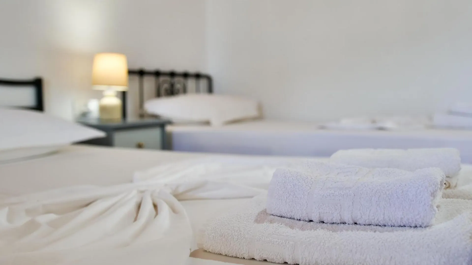 Sea Breeze Rooms Himare