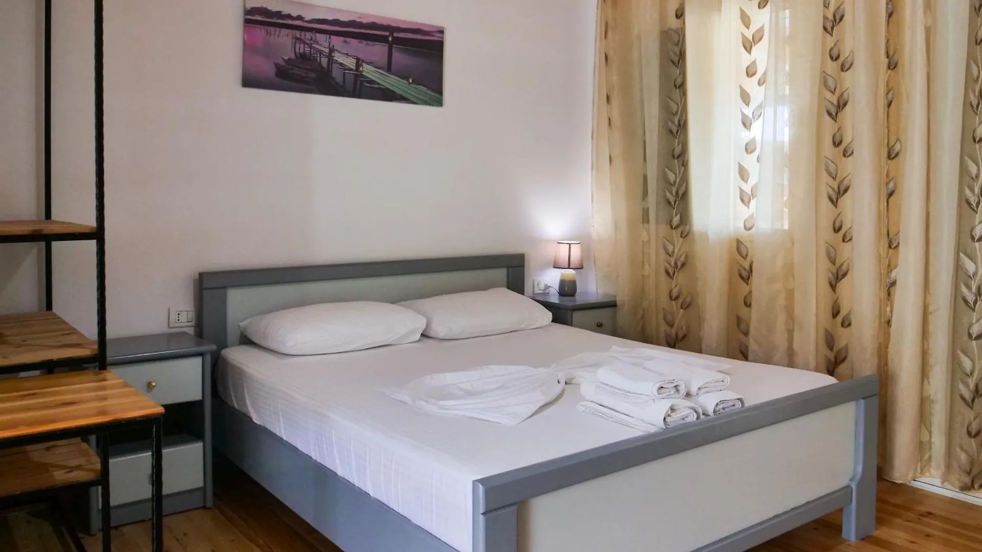 Appartamento Sea Breeze Rooms Himare Albania