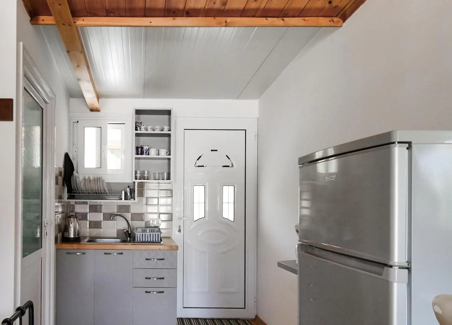Appartamento Sea Breeze Rooms Himare